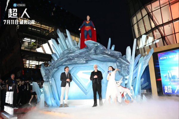 多盈策略 受周星驰李连杰影响，他如何让87岁顶流重生！